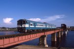 加古川鉄橋を渡る冷房化更新されたキハ４７。
