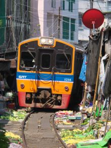 タイ鉄道風景